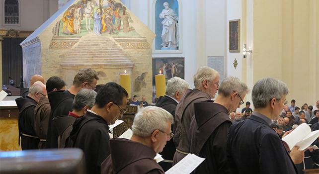 FAMIGLIE FRANCESCANE RIUNITE AD ASSISI RICONCILIATI PER CAMMINARE INSIEME
